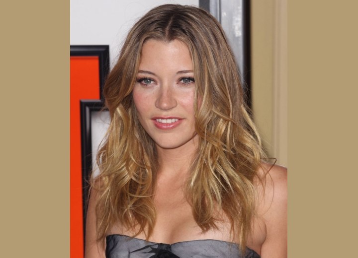 Sarah Roemer - Easy hairstyle for long hair